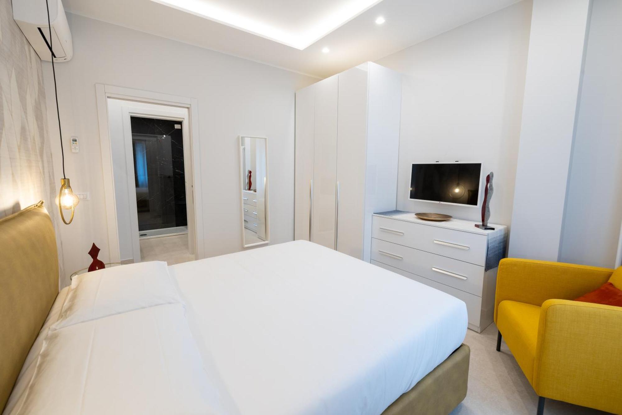 Apartment Center - E